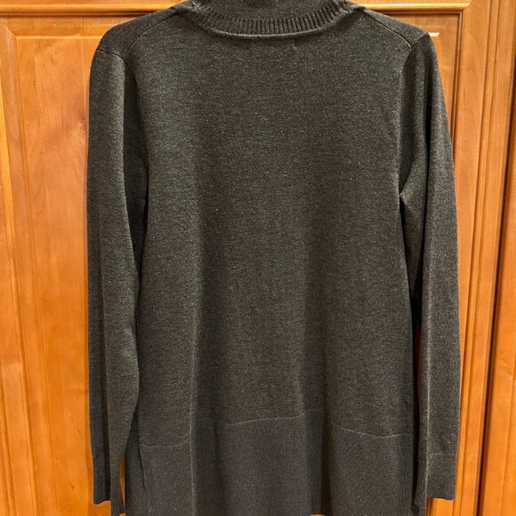 Gray Cardigan - Picture 4 of 4